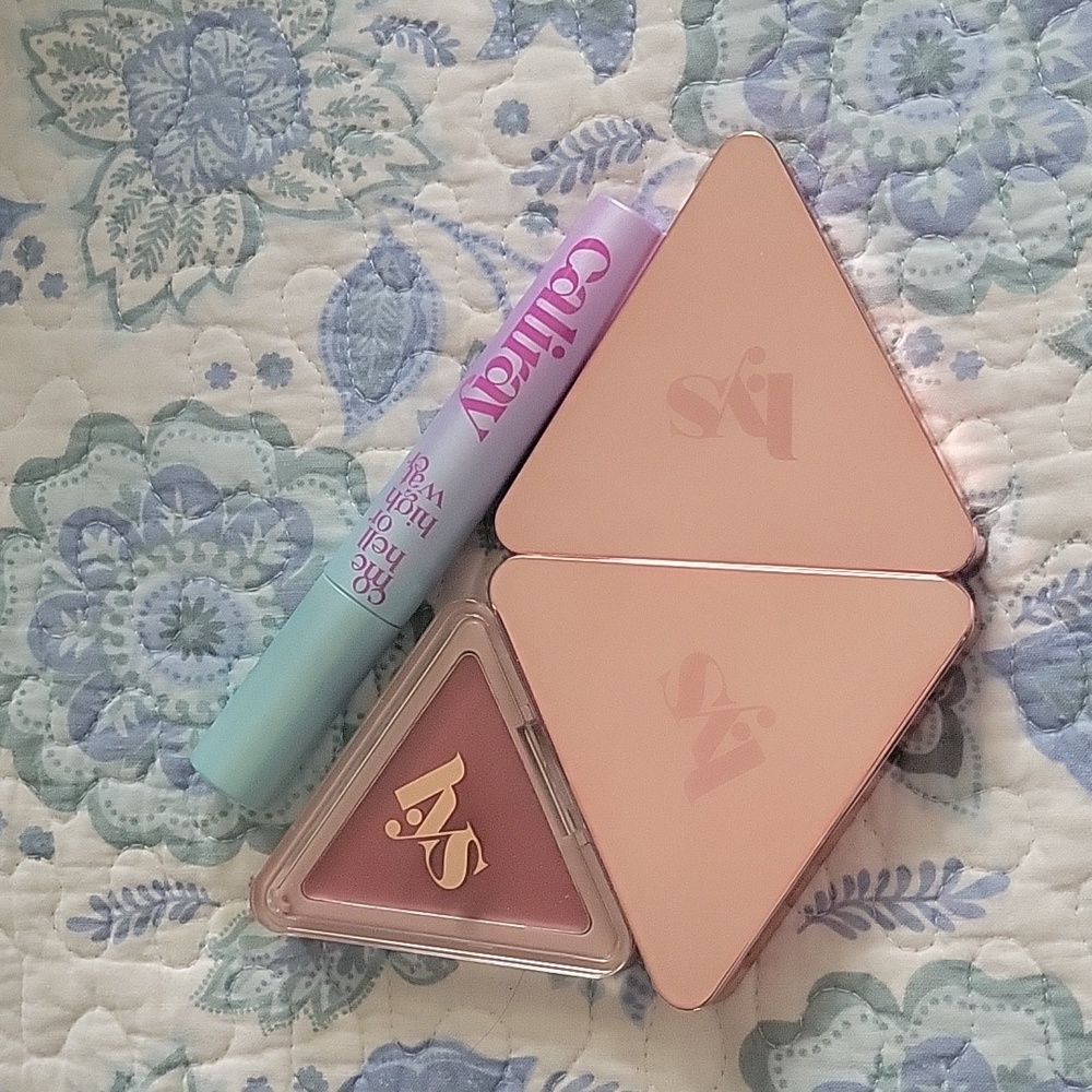 LYS & Caliray makeup bundle